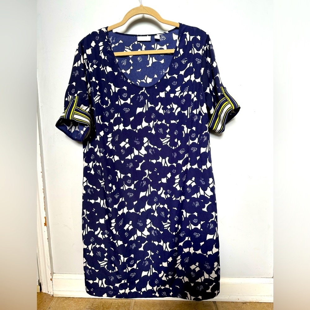 New York & Co Navy Floral Shift Tunic Dress w Yellow Roll Tab Sleeves size Large